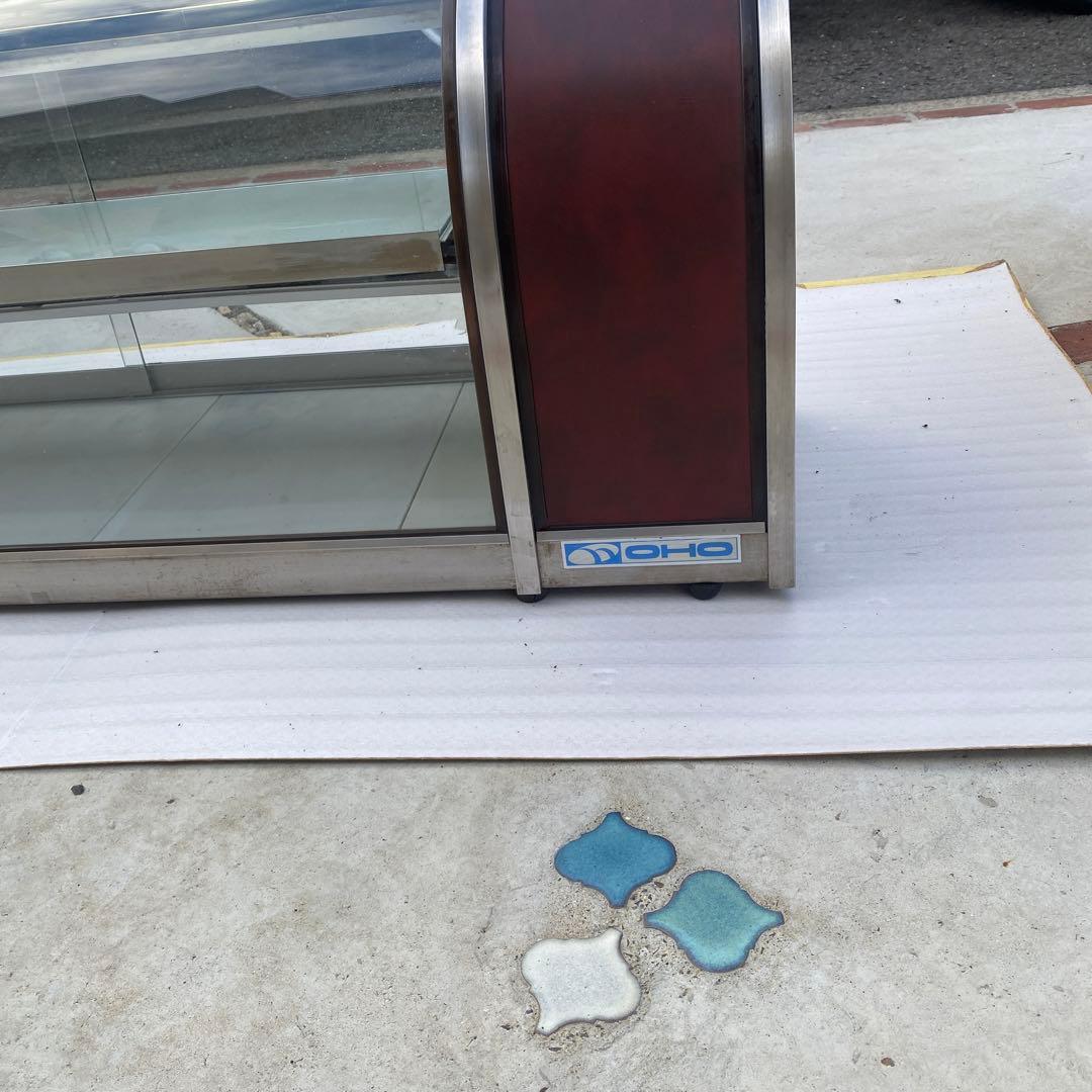 ちひろ冷蔵ショーケース 卓上タイプ 自然対流方式 後引戸 店舗カフェ