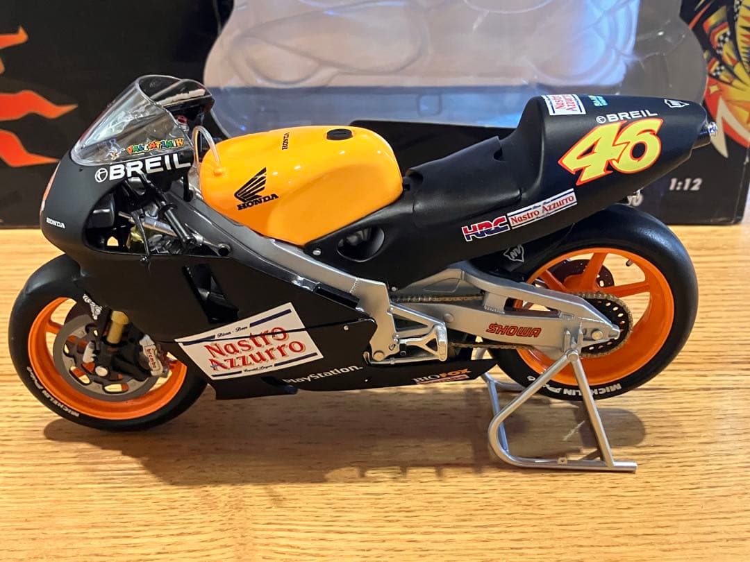 ミニチャンプスNSR 500 バレンテイーノロッシ　2000年テスト車