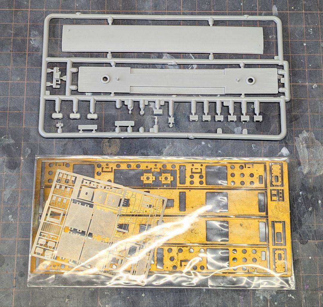 ボナ ファイデプロダクト「国鉄 マニ30 2007〜2012」組立キット