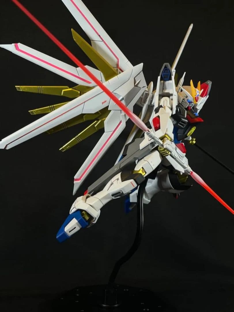 HG　1/144 マイティーストライクフリーダムガンダム　完成品　塗装品