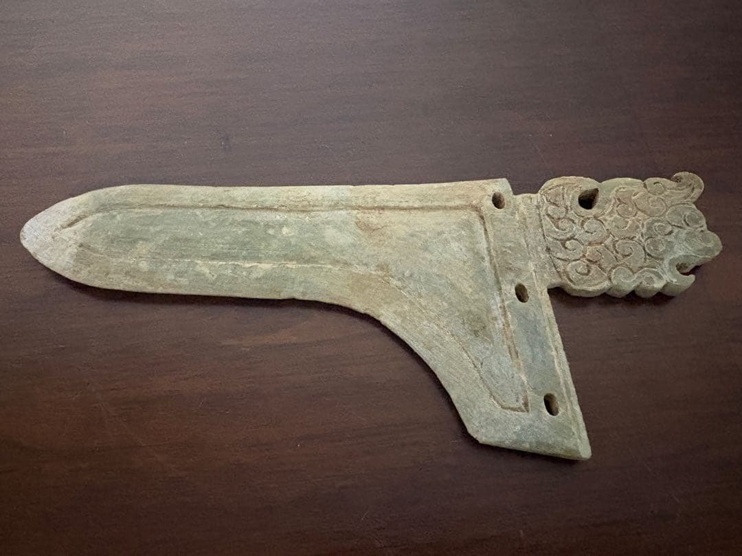 石？玉？の中国的置物　刀　中国美術　長さ21cm 125g