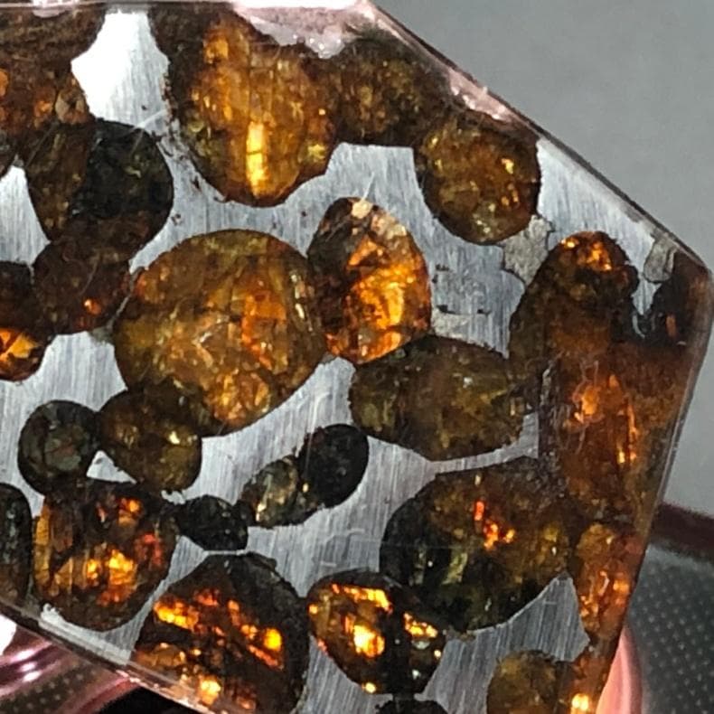 ｎ*＊様 隕石 アルタイ隕石　原皮付き　石鉄隕石　パラサイト隕石　２点　重さ52