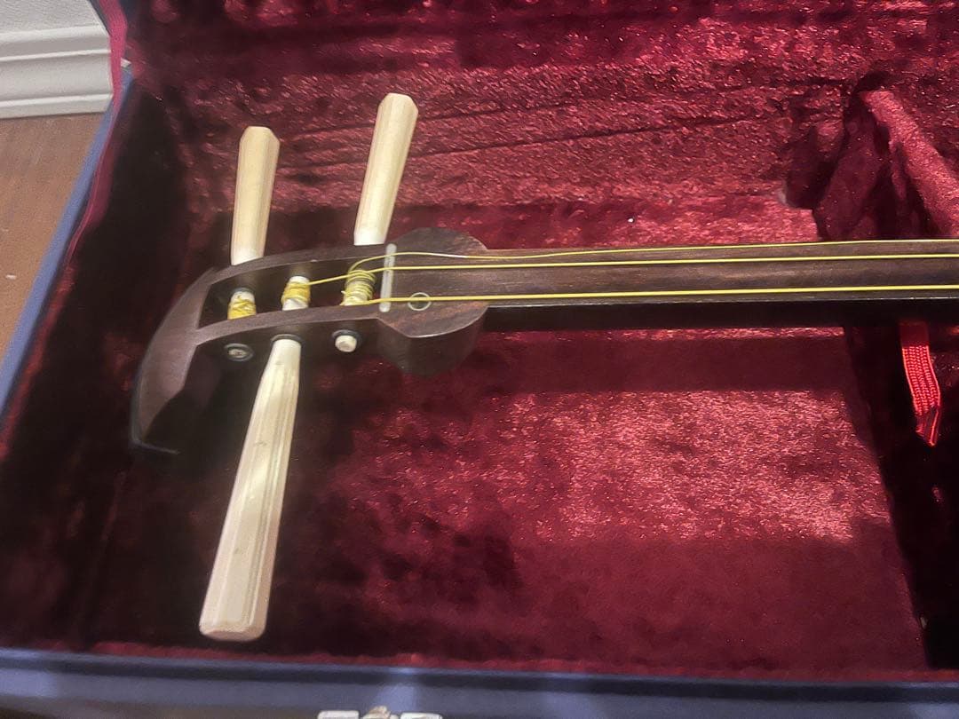 お値引致しました❣️三味線 東さわり紅木 金細 鯨の骨