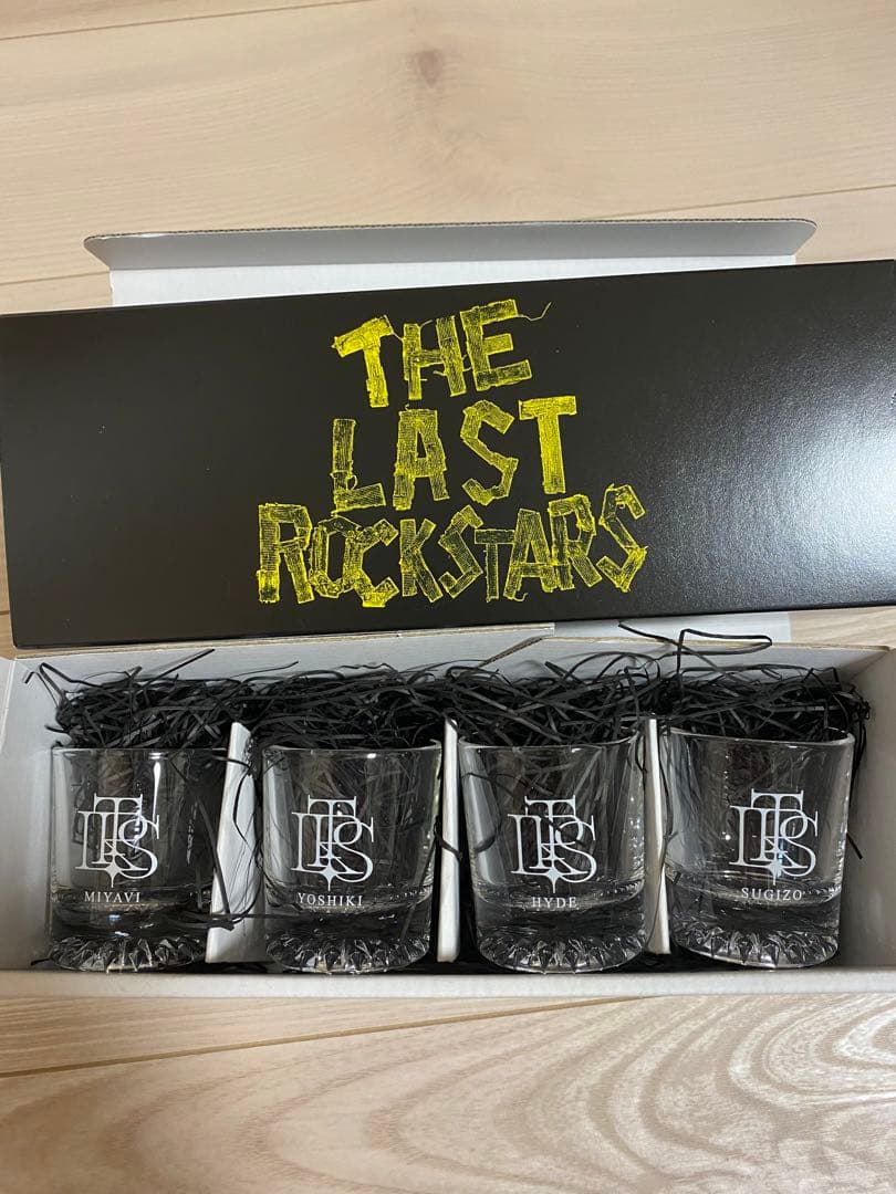 THE LAST ROCKSTARS VIPグッズ