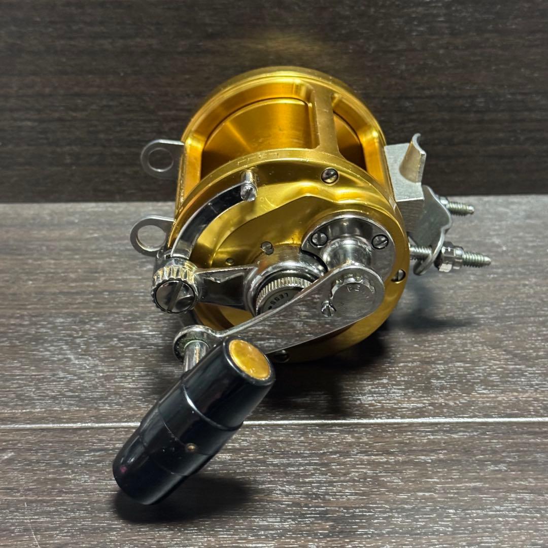 リール PENN International II 12T