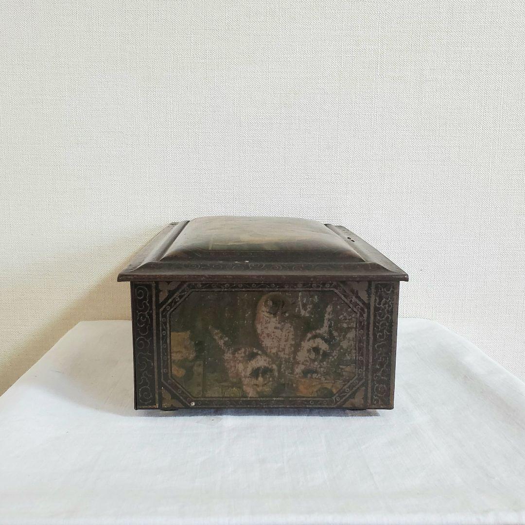 アンティーク　ネコの缶