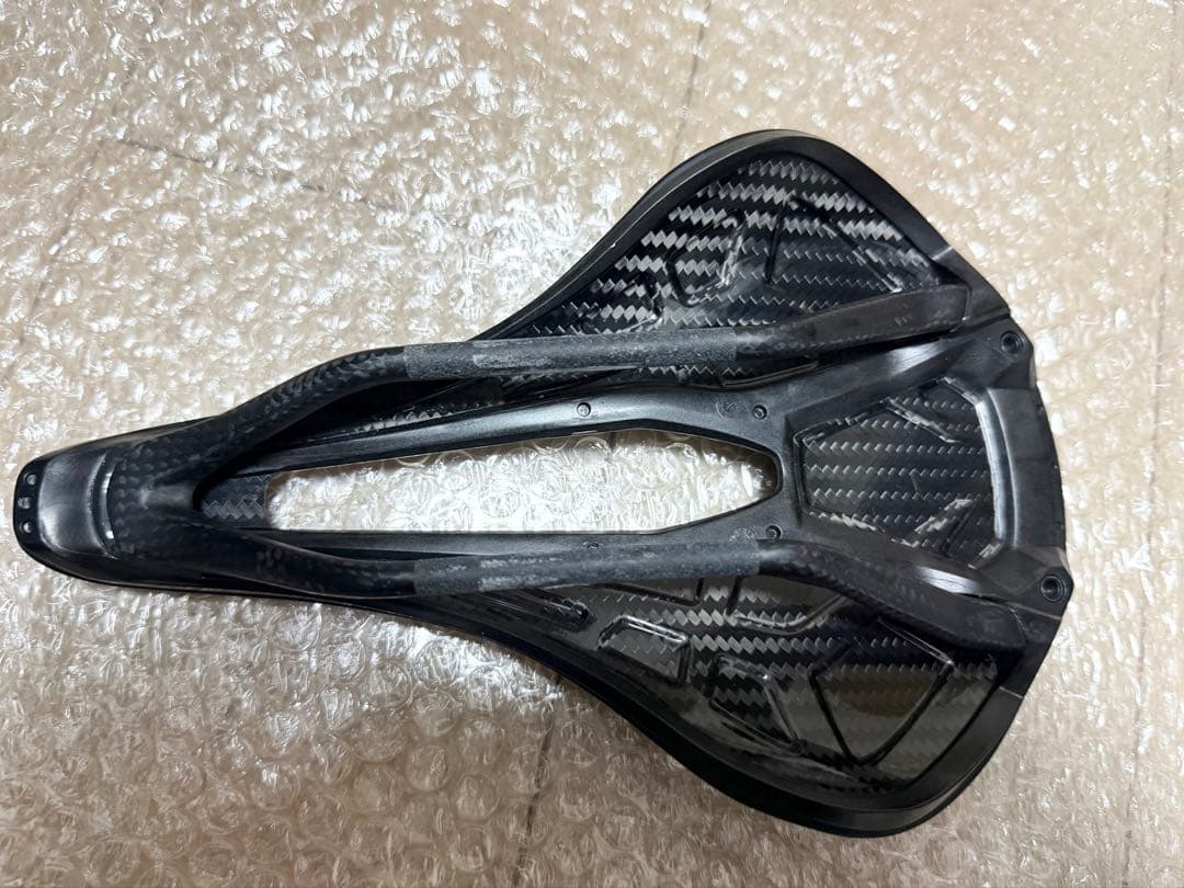 パーツ S-WORKS POWER CARBON SADDLE 143mm