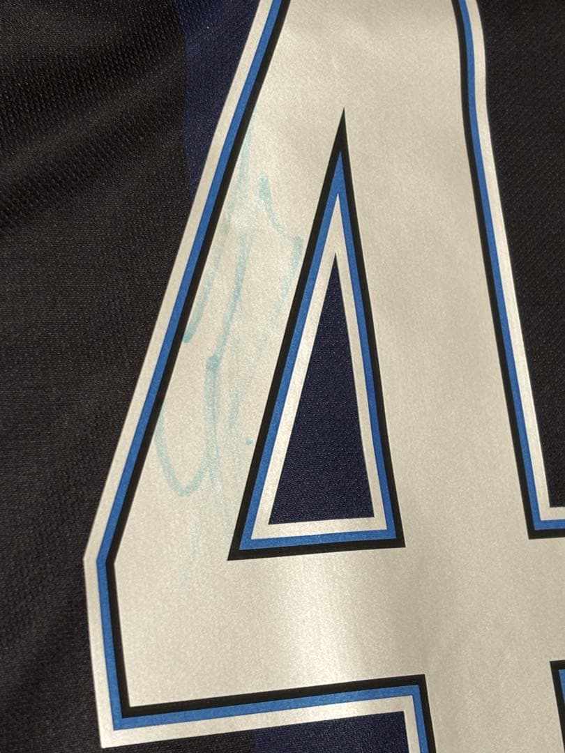 インテル・ミラノ サネッティの引退記念、直筆サイン入りユニフォーム