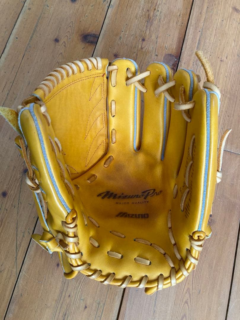 【美品】ミズノプロ グローブ 投手用 硬式