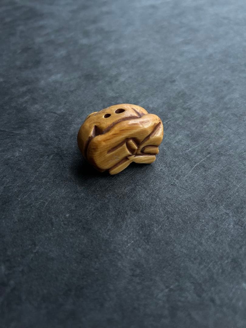 江戸極上　時代根付　牙刻　江戸期　在銘　東洋彫刻