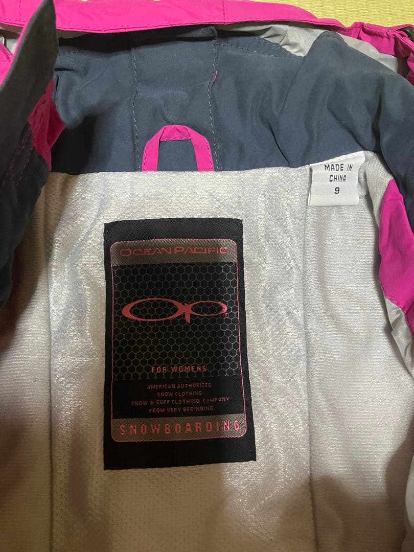 スキーウェア上下　上9、下11サイズ　ゴーグル付