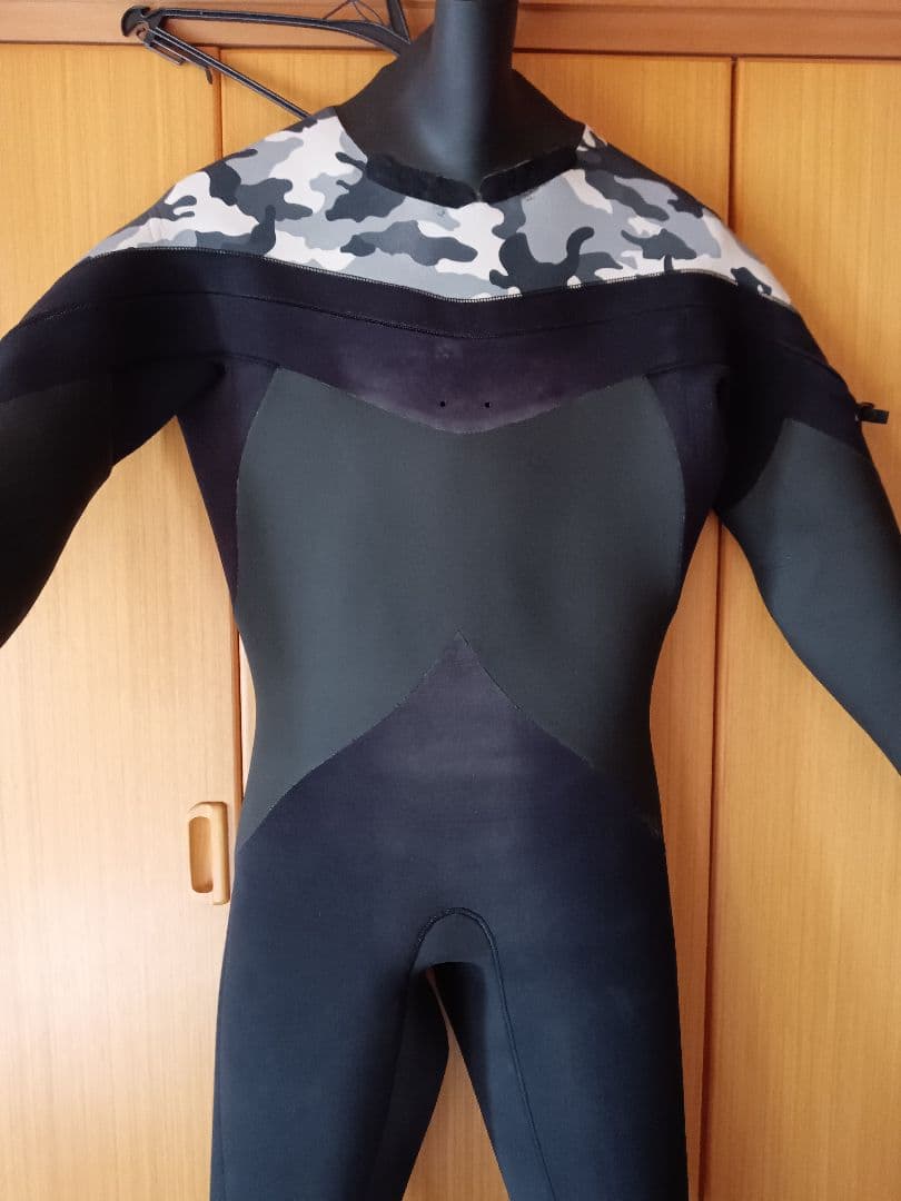 used セミドライ　5/3ミリ　チェストジップ　メンズMLB〜LBくらい