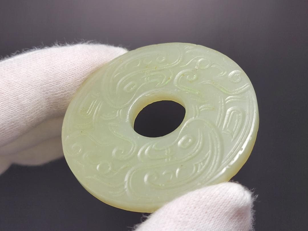 天然玉製 陰刻龍紋 玉装飾品 明清時代 直径約5cm