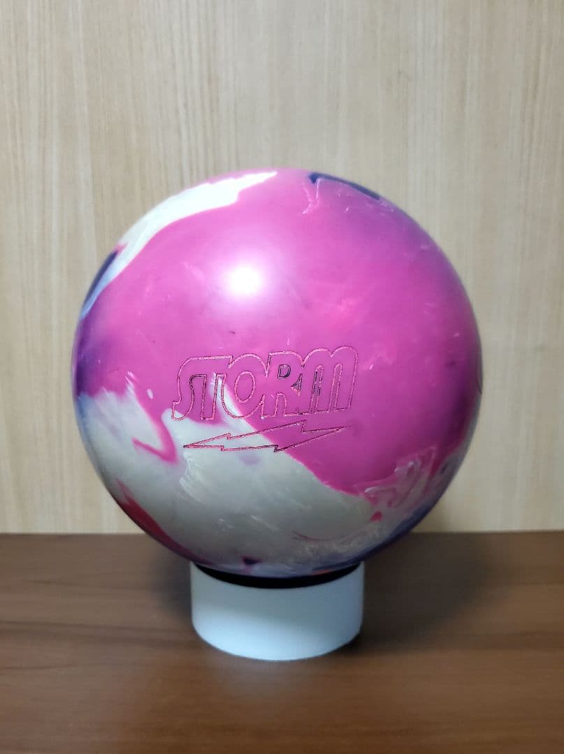 [美品 ] アイオンマックス ボウリングボール　14P