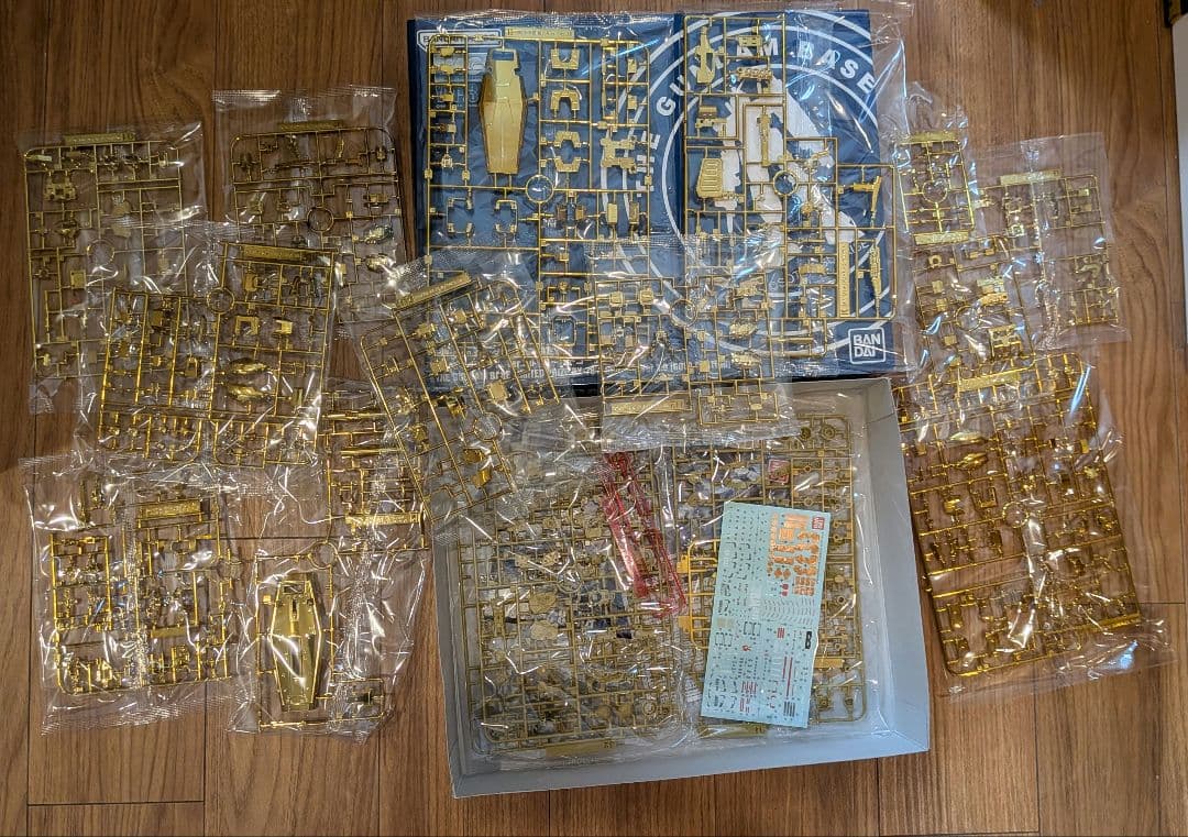 MG ガンダムver.3　MGグフ(クリアカラー)　純正デカール付セット