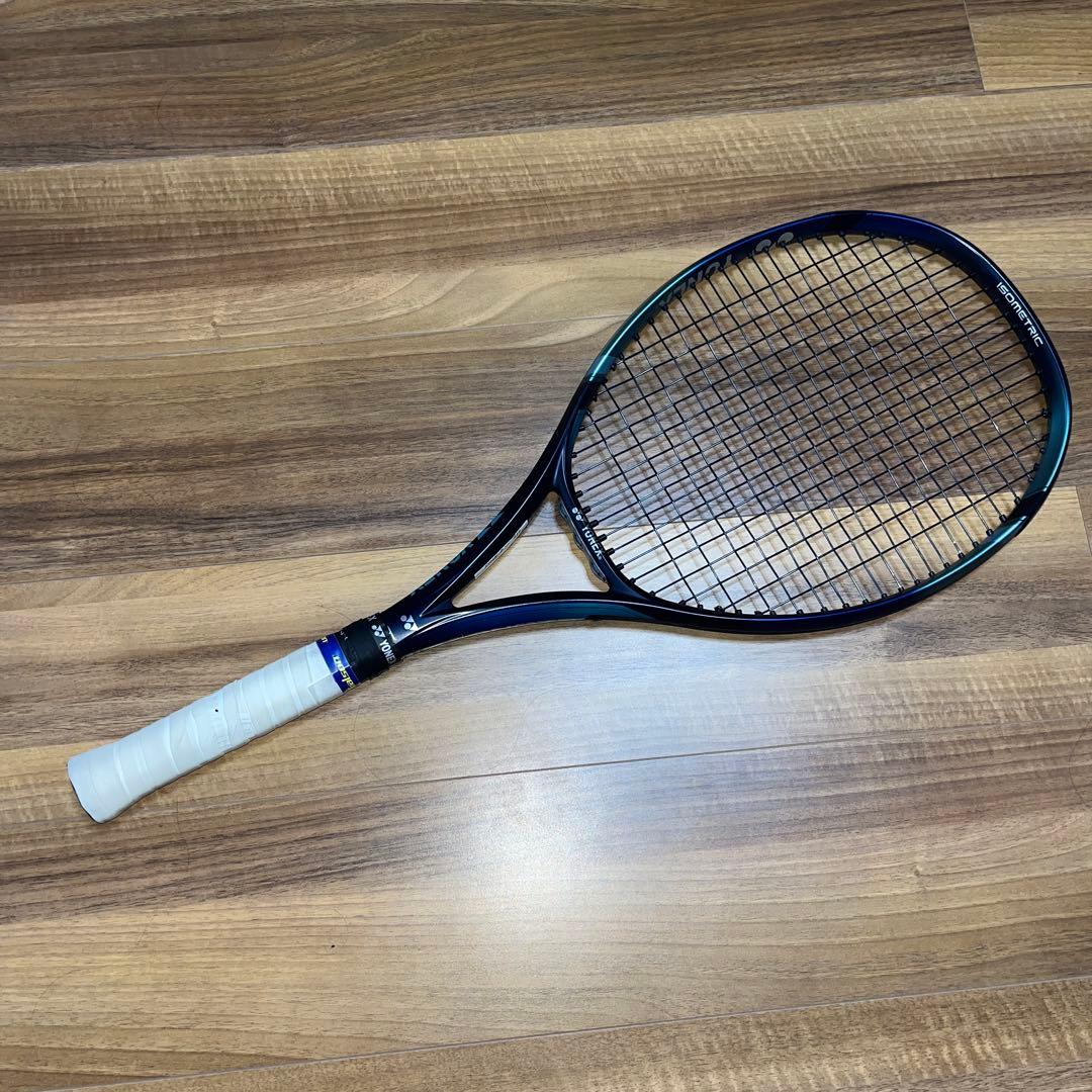 ￼ヨネックスイーゾーン100.Ｇ2