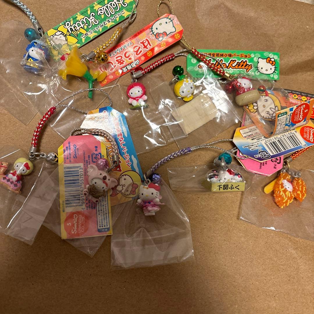 ご当地キティ　根付け　ストラップ　10個セット