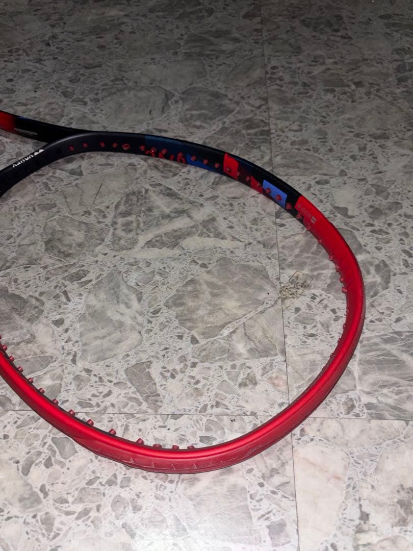 ヨネックス　ブイコア100 グリップ２