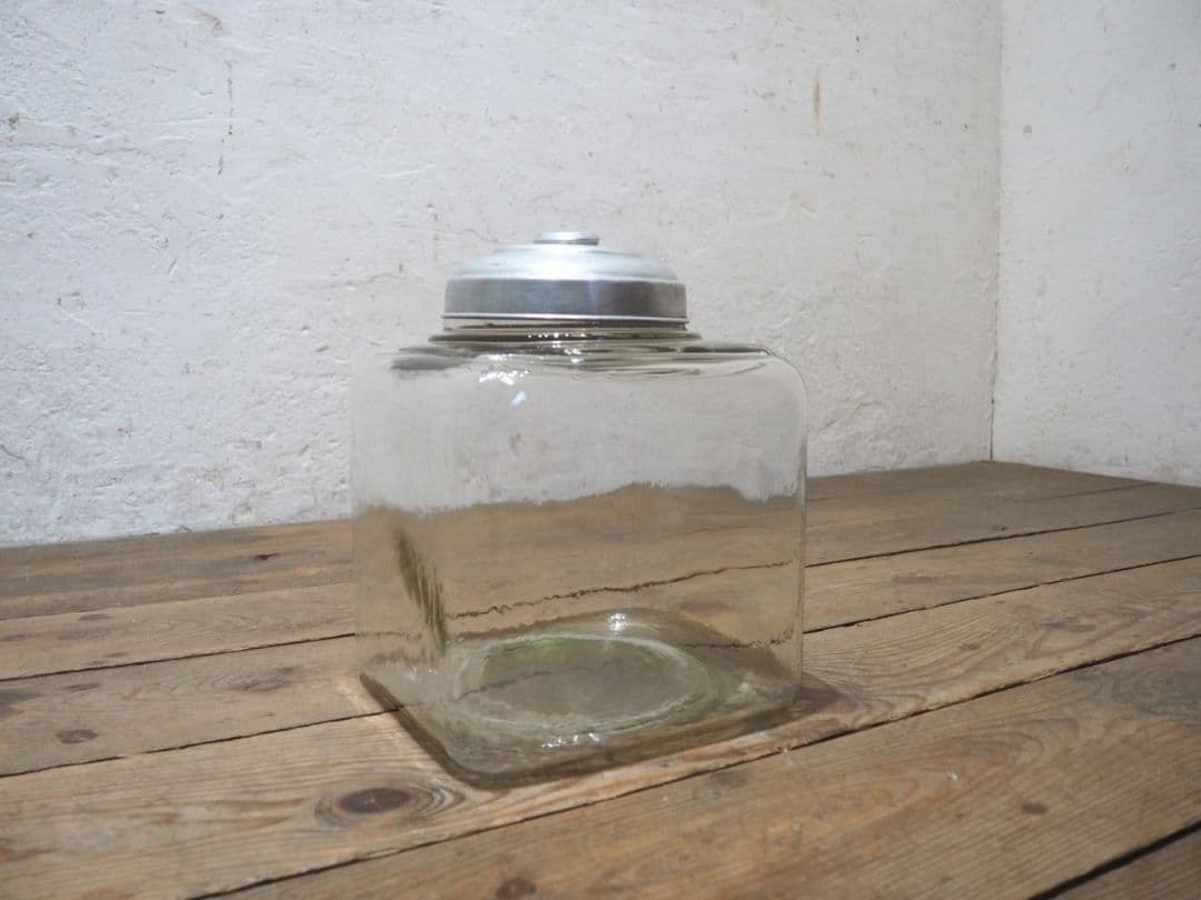 1204 レトロなガラス瓶　駄菓子屋　ガラスケース　ヴィンテージ　アンティーク