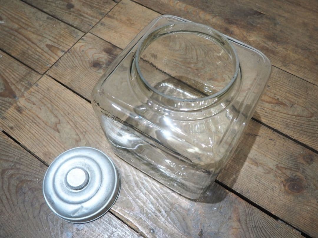 1204 レトロなガラス瓶　駄菓子屋　ガラスケース　ヴィンテージ　アンティーク