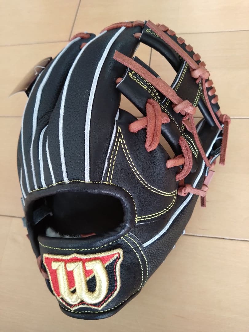 Wilson ウィルソン WBW101053 硬式内野手右投げ用　ブラックSS