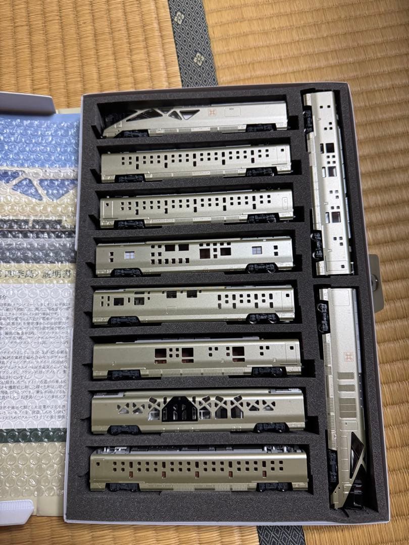 KATO 10-1889 E001形 四季島