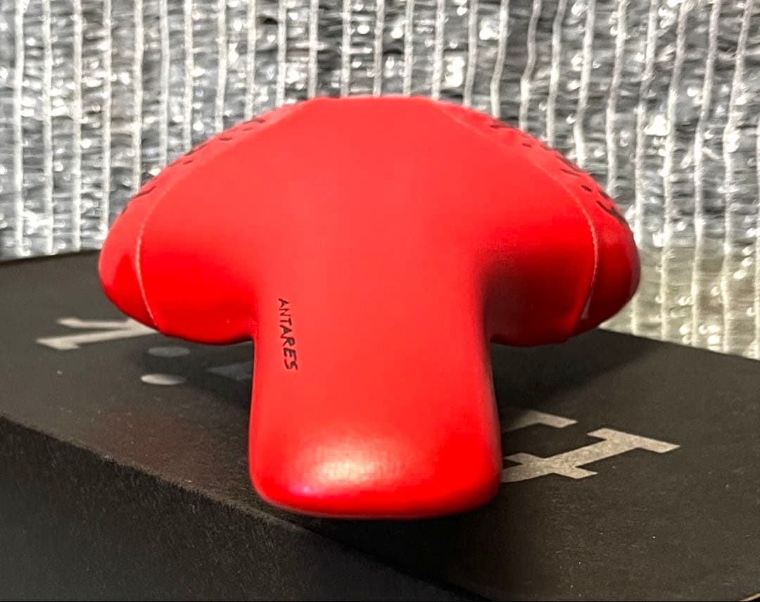 フィジーク　fi'zi:k Antares サドル カーボン　レッド