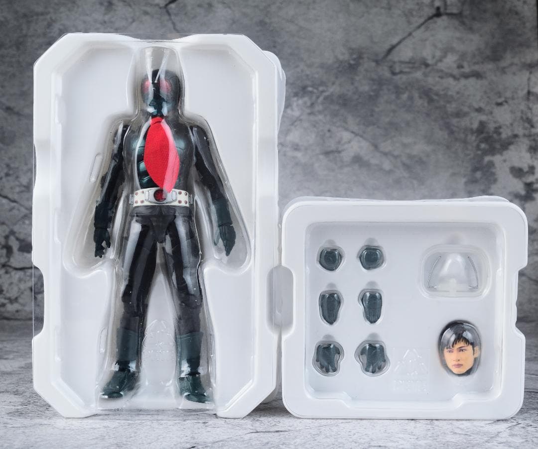 S.H.Figuarts（真骨彫製法） 仮面ライダー1号 ＋ サイクロン1号