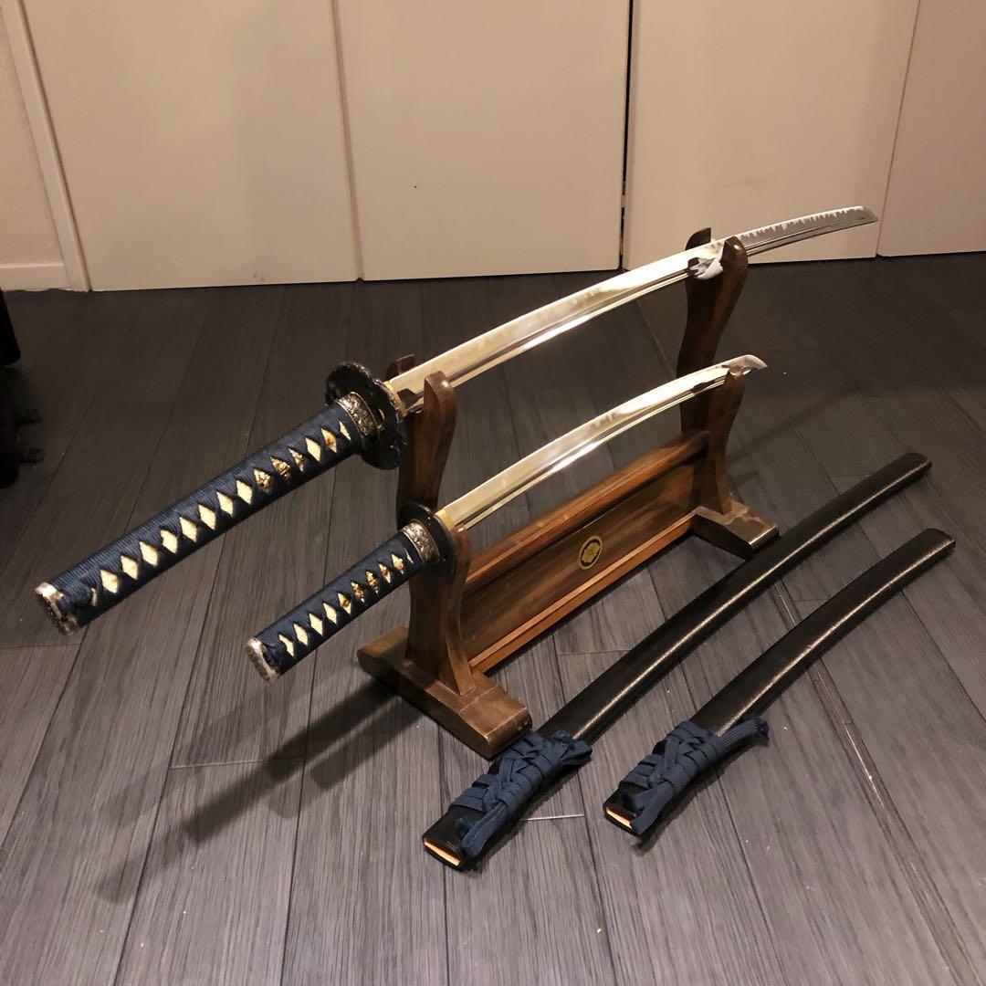 高級模造刀　居合刀　太刀　大小セット　脇差　樋入り刀身　緑拵え　鍔ひび有