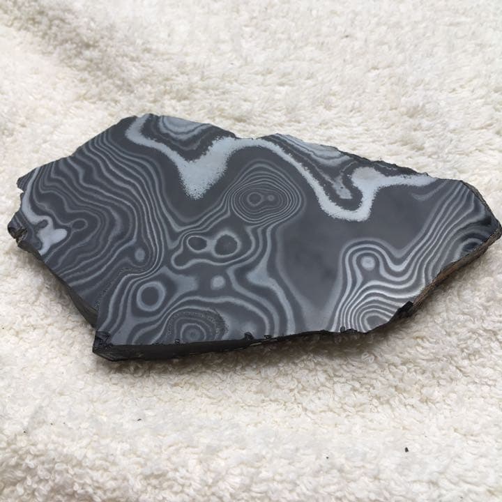 【レア】サイロメレーン 原石 片面研き 196g