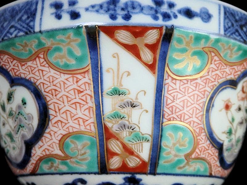 大聖寺伊万里　牡丹に毘沙門亀甲の図　大振蓋茶碗　大振蓋向付 C679AS-CBt