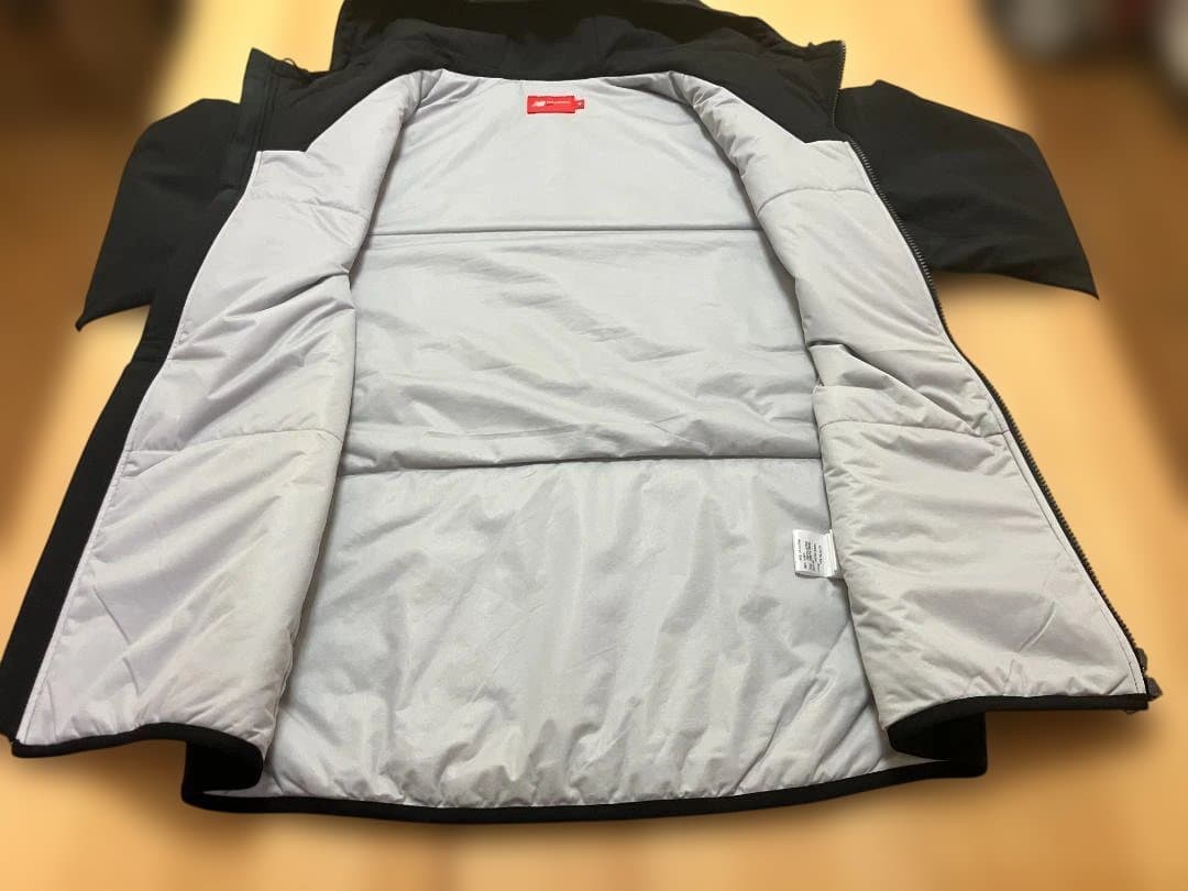 ニューバランス 中綿ジャケット PADDED FULL ZIP HOODIE