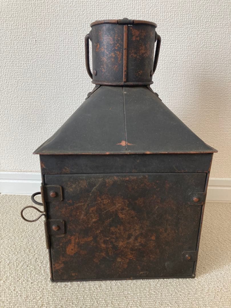 ヴィンテージ風金属製ランタンジャンク