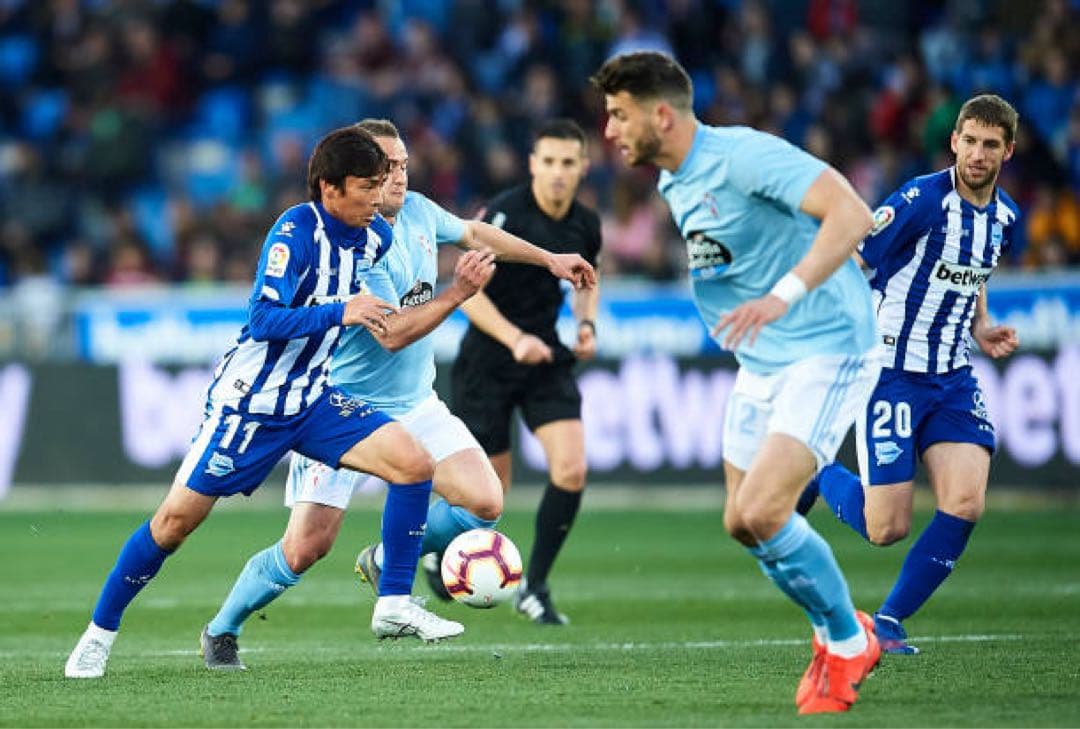 乾貴士　ユニフォーム　アラベス　ラリーガ　18/19（H）