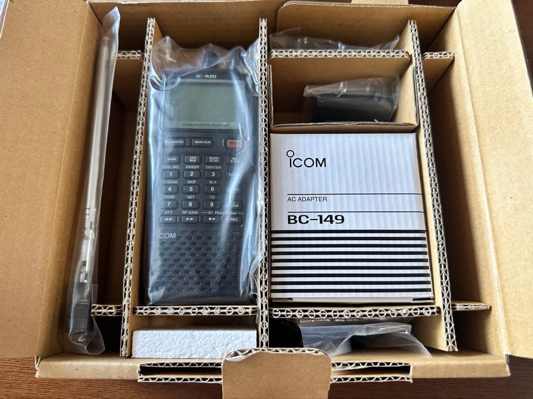 未使用 ICOM IC-R20 通信受信機 付属品付き