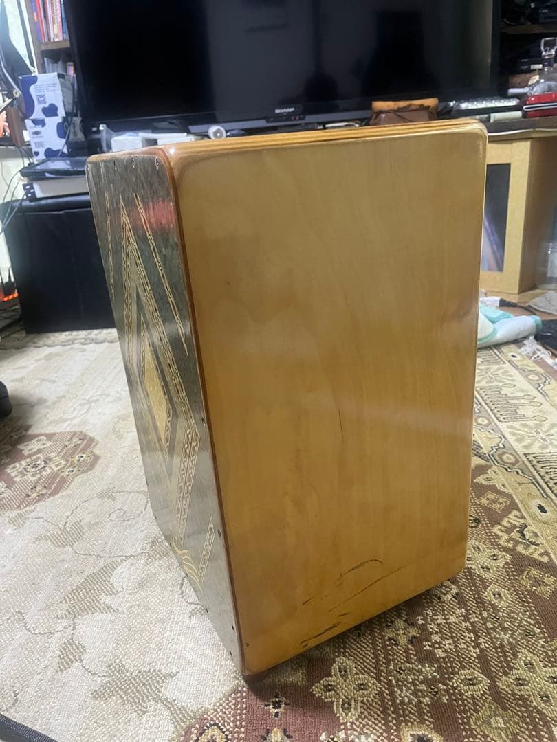 マリオ・コルテス フラメンコカホン 限定モデル