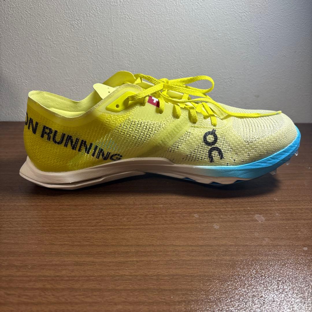 On クラウドスパイク Citius 2 25.5cm