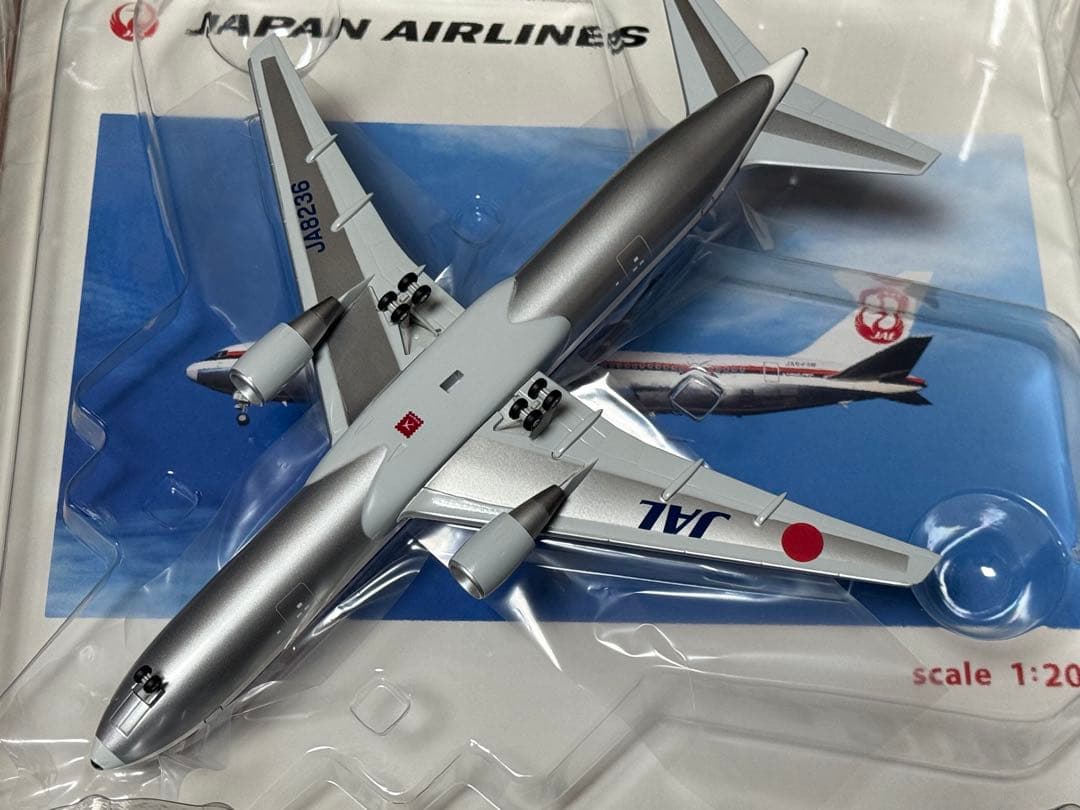 JALUX 1/200 JAL 旧鶴丸塗装　Boeing B767-300