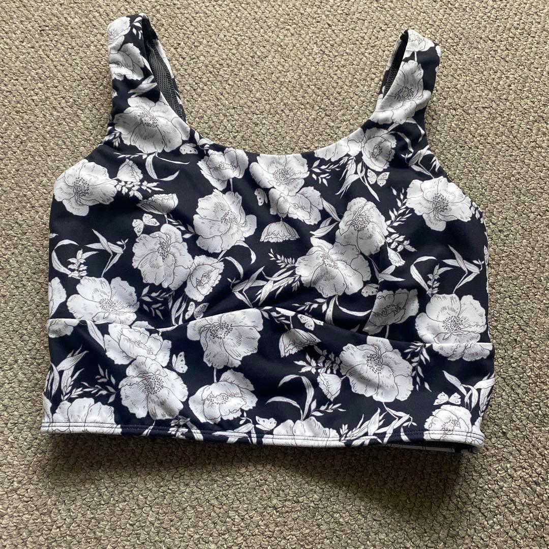 SUKARA ネイビー/ホワイト花柄ヨガウェア