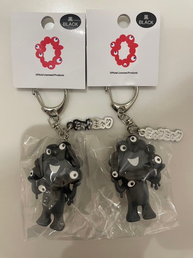 d*n様 EXPO　2025　大阪　関西　万博　黒　ミャクミャク　キーホルダー