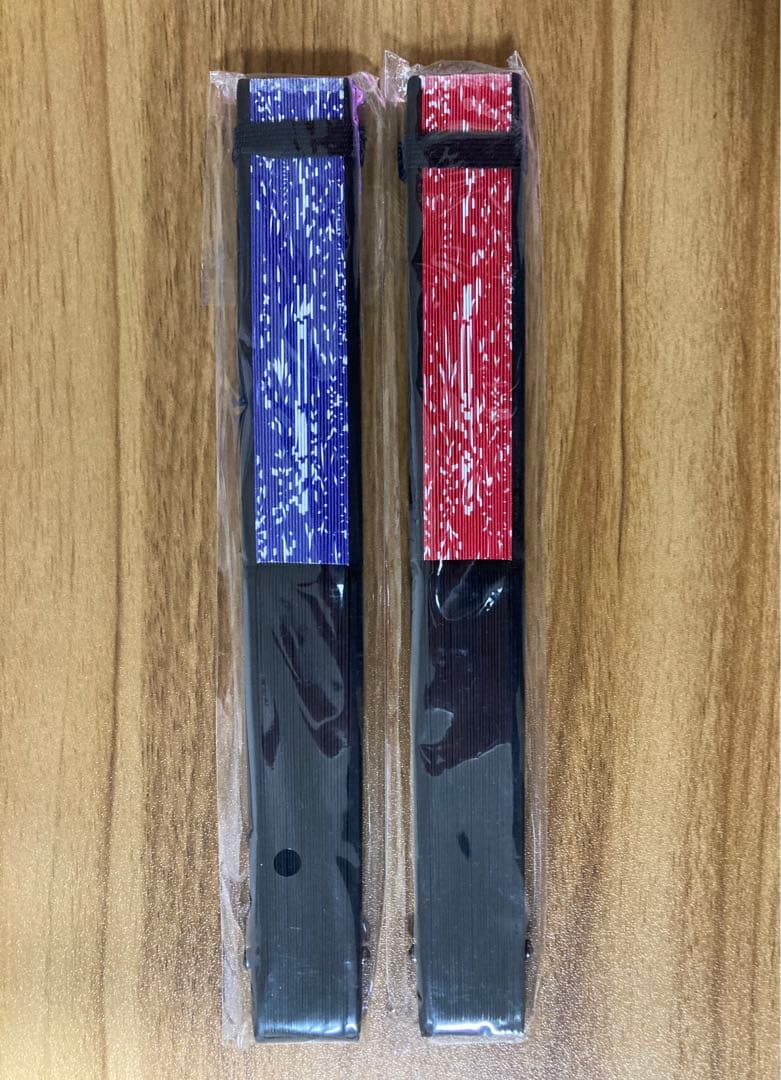 B’z 花火 扇子 2種 グッズ 限定 ビーズ うちわ 匿名配送 稲葉 松本