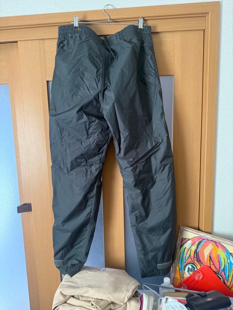 Daiwa フィッシングスーツ(上下セット) ブラック/レッド