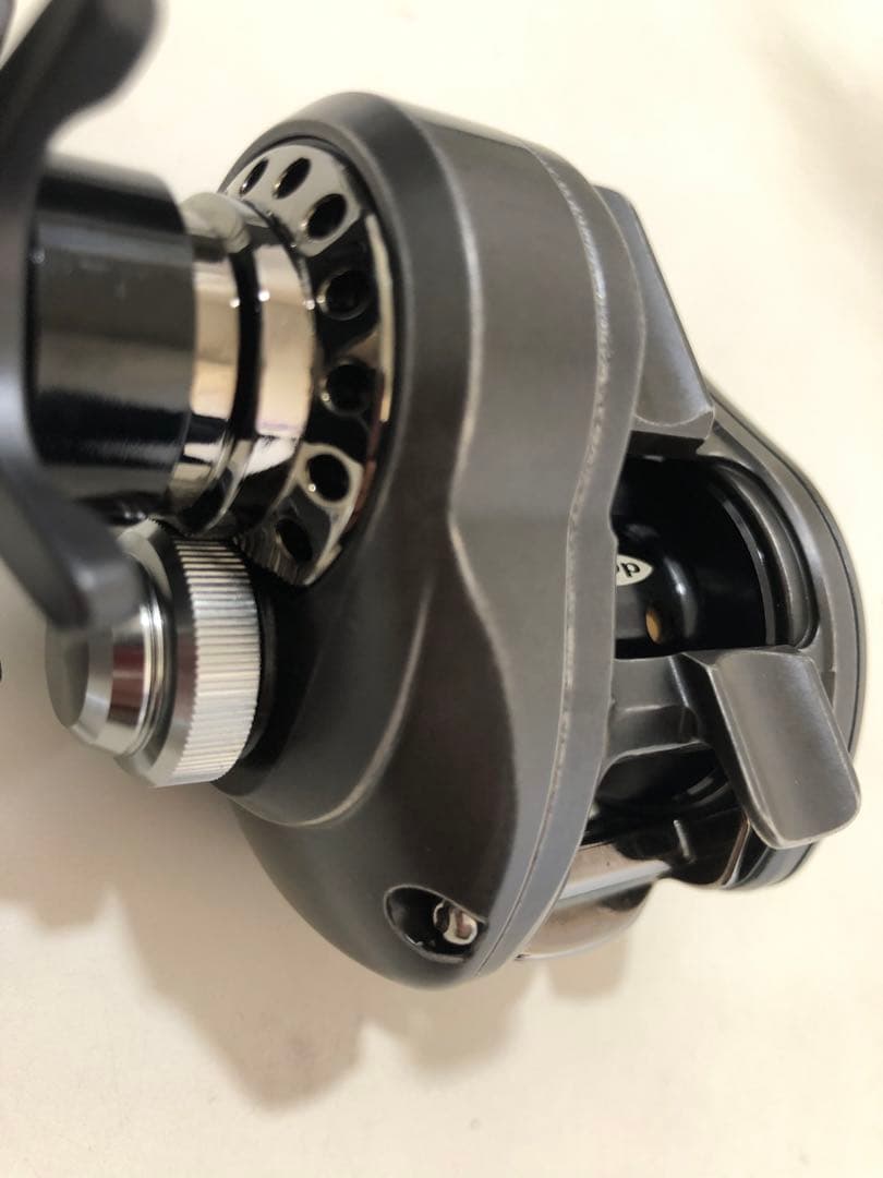 希少・限定deps daiwa ZDV 100H