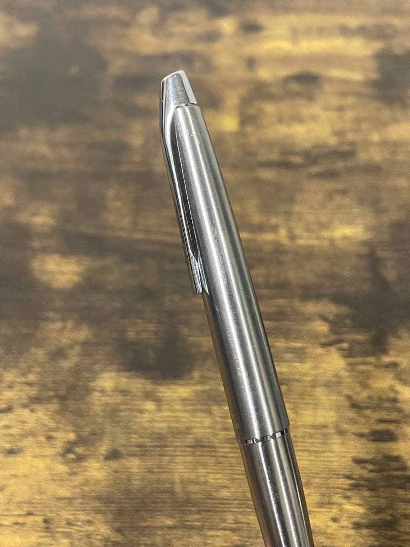 未使用に近い　1973年製　ペン先軸一体型　細字　ミュー　万年筆　備品付き