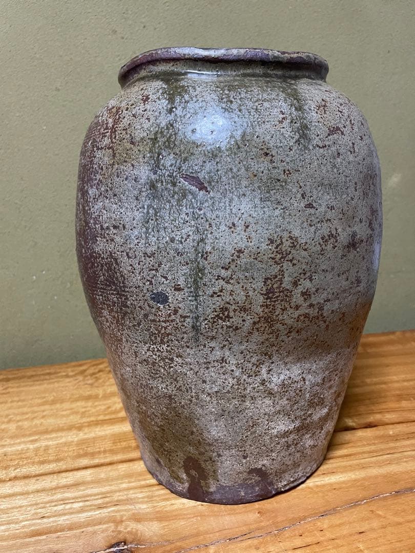 手作り陶器の花瓶