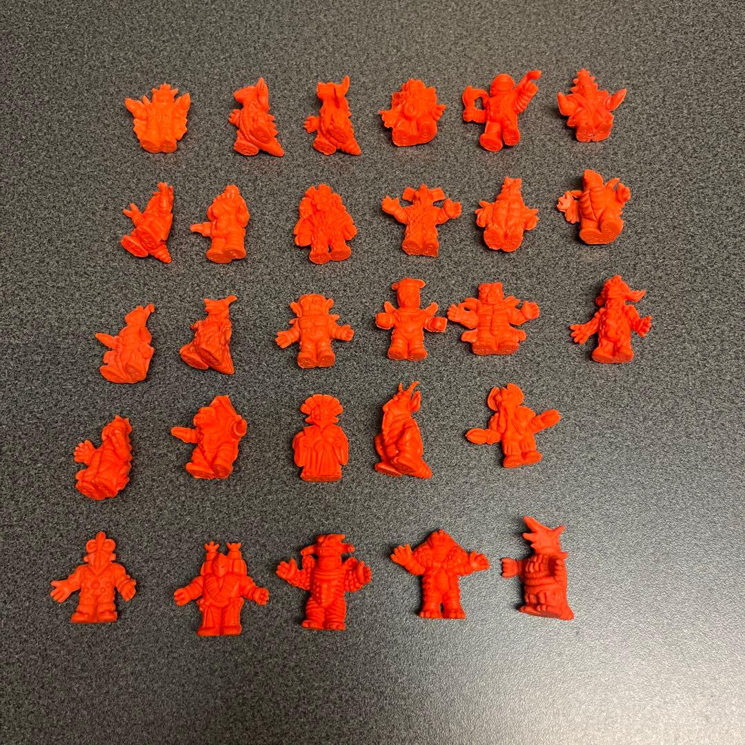 ウルトラマン怪獣消しゴム橙バラ売りOK‼️