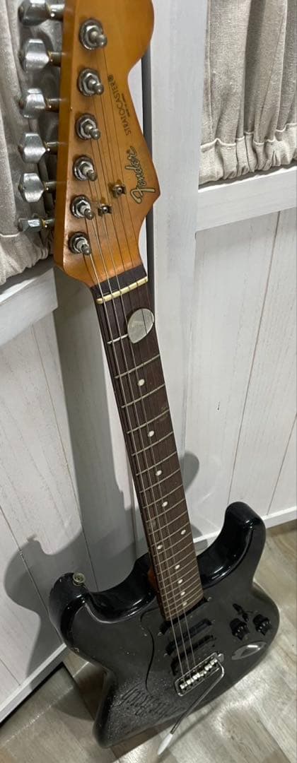 ストラトキャスタータイプ エレキギター ブラック