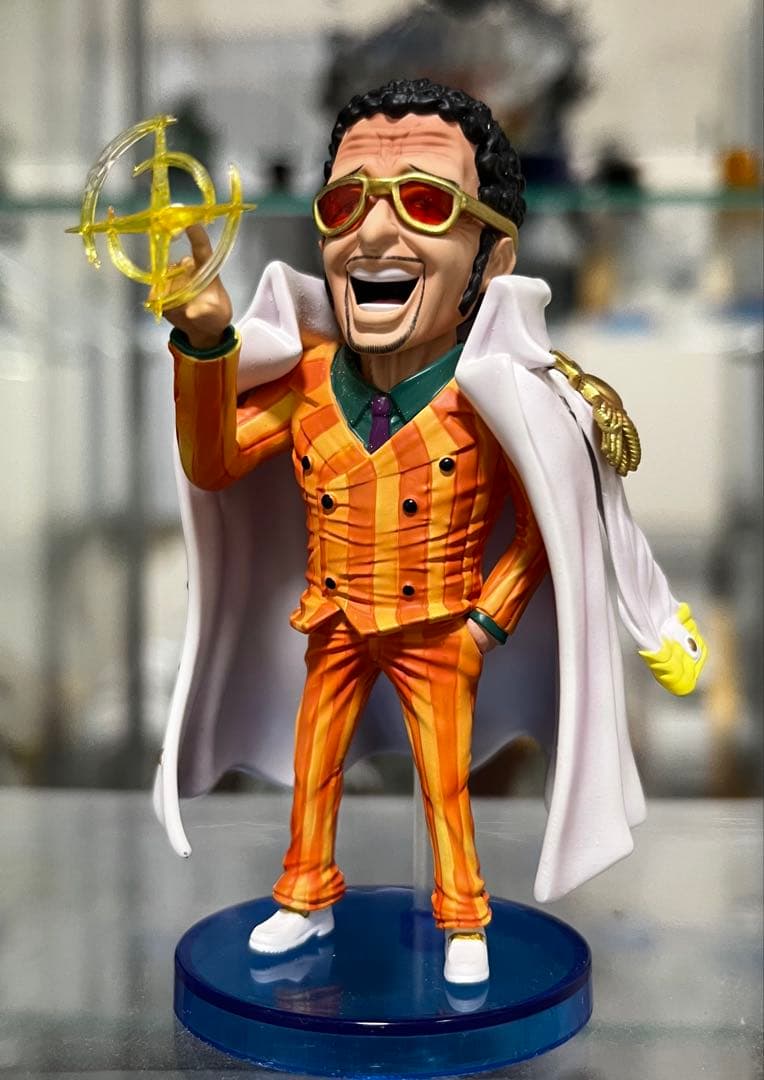 ワンピース　フィギュア　黄猿　希少　ボルサリーノ　海軍　海外　ワーコレ　m4