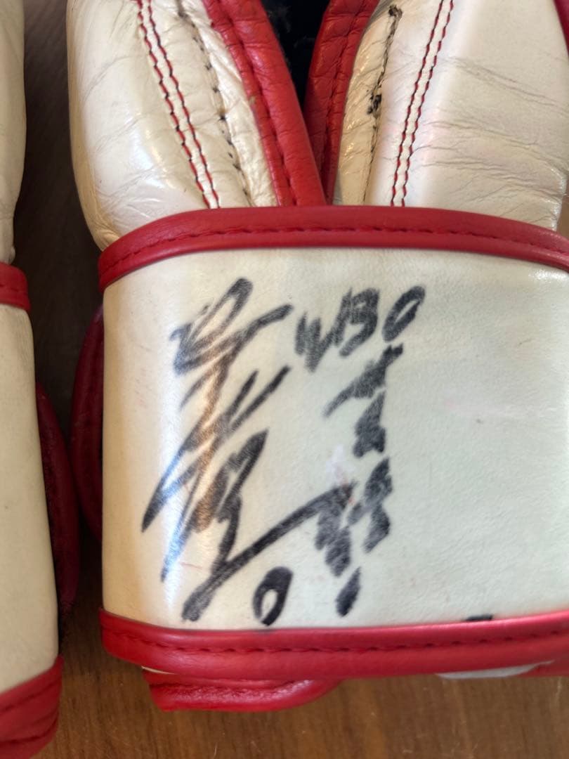 8オンス CLETO REYES ボクシンググローブ 比嘉大吾サイン レイジェス