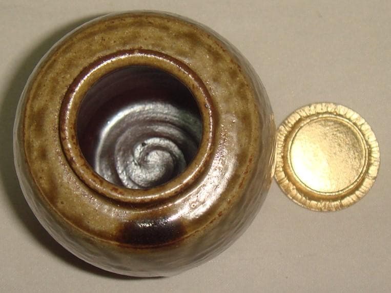 茶道具　丹波焼信水窯　市野信水作　丹波肩衝茶入　雪月花仕覆付　美品！！！